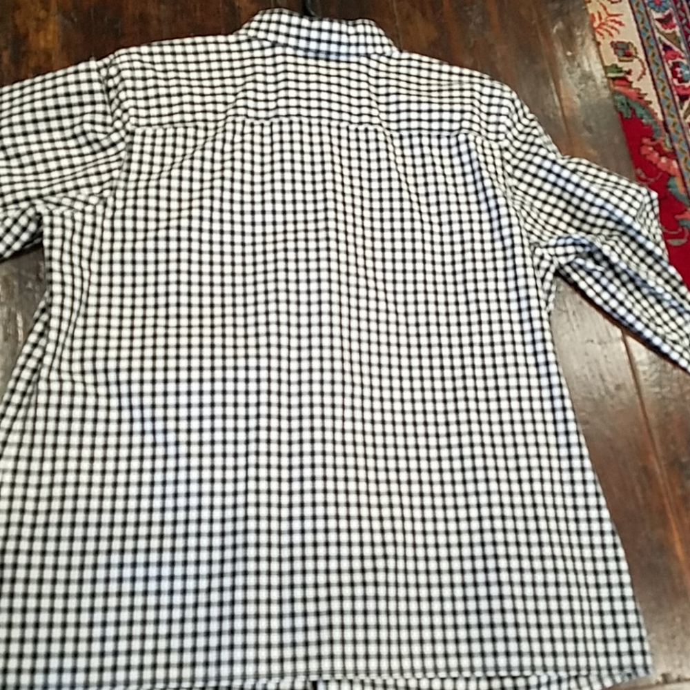 GUC Lauren Black Checked Button Top 1X - Picture 6 of 6